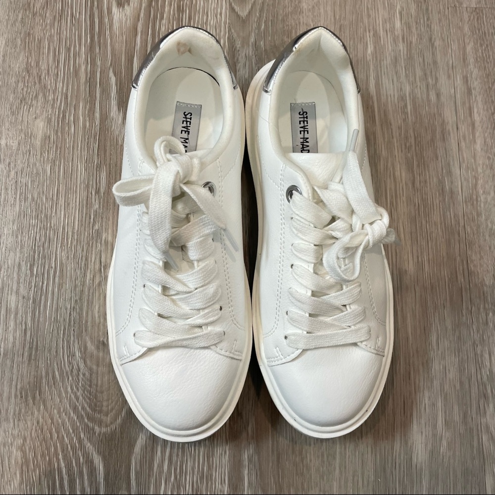 STEVE MADDEN Charlie Platform Sneaker White Silver